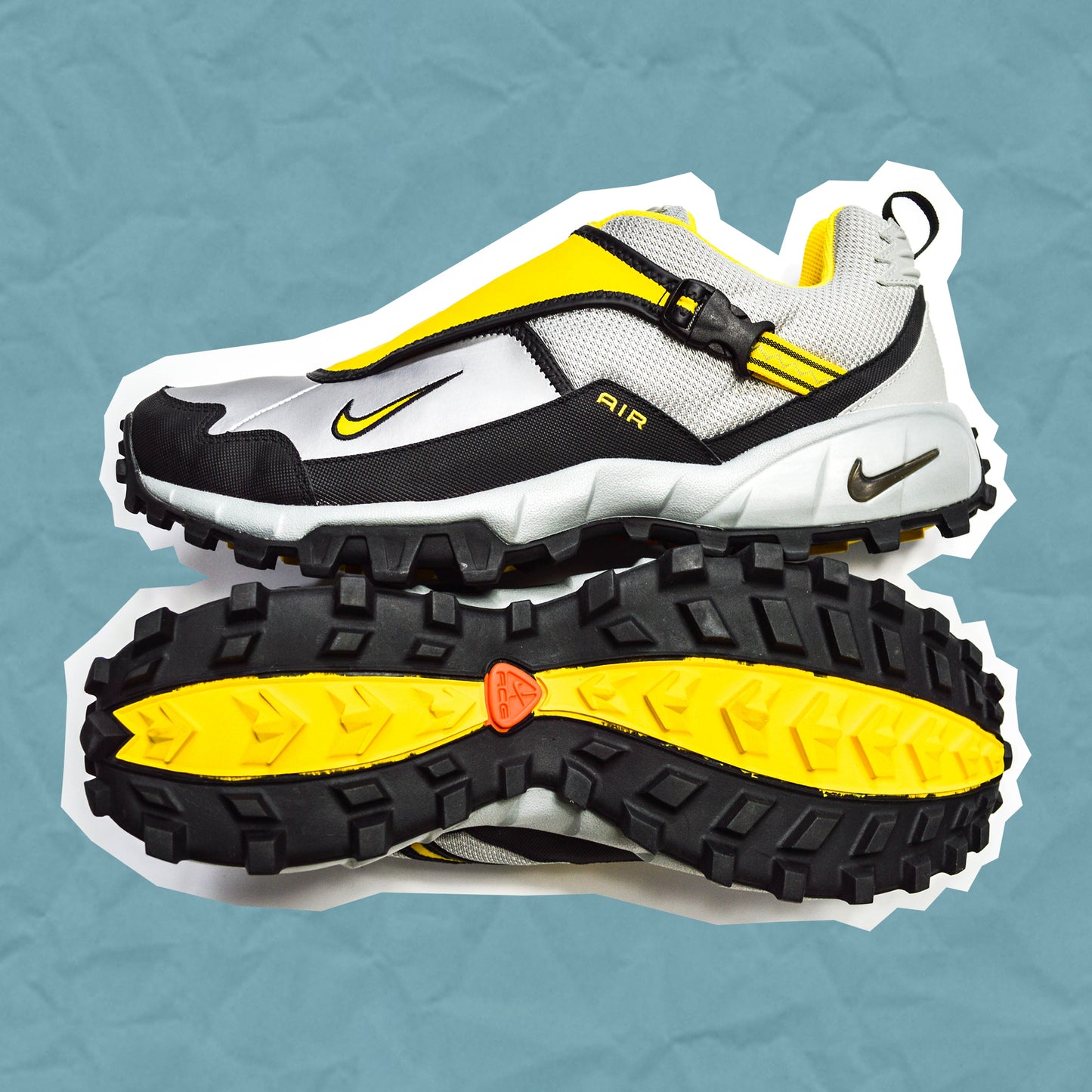 Nike ACG Air Phassad from 2002 (UK12)