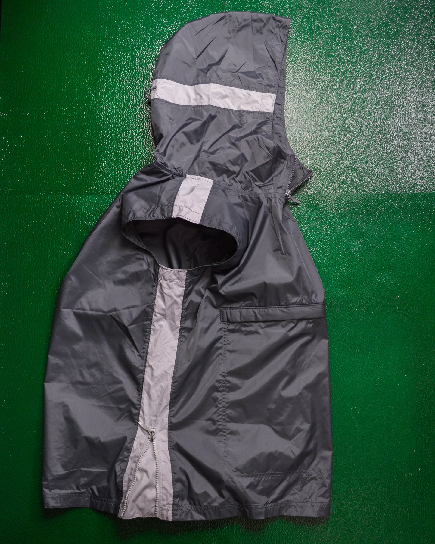 Nike Fall 2000 Side Stripe Grey Pullover Vest (M)
