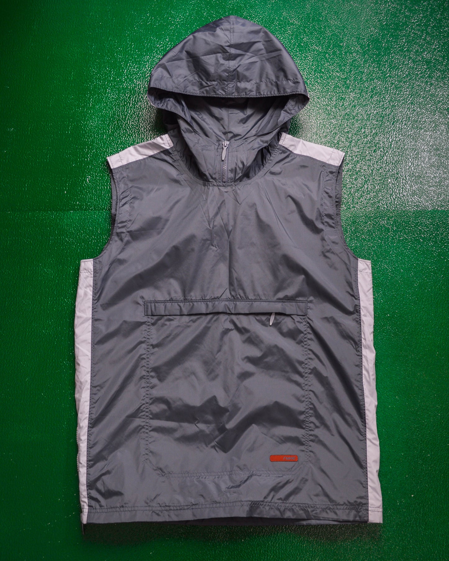 Nike Fall 2000 Side Stripe Grey Pullover Vest (M)