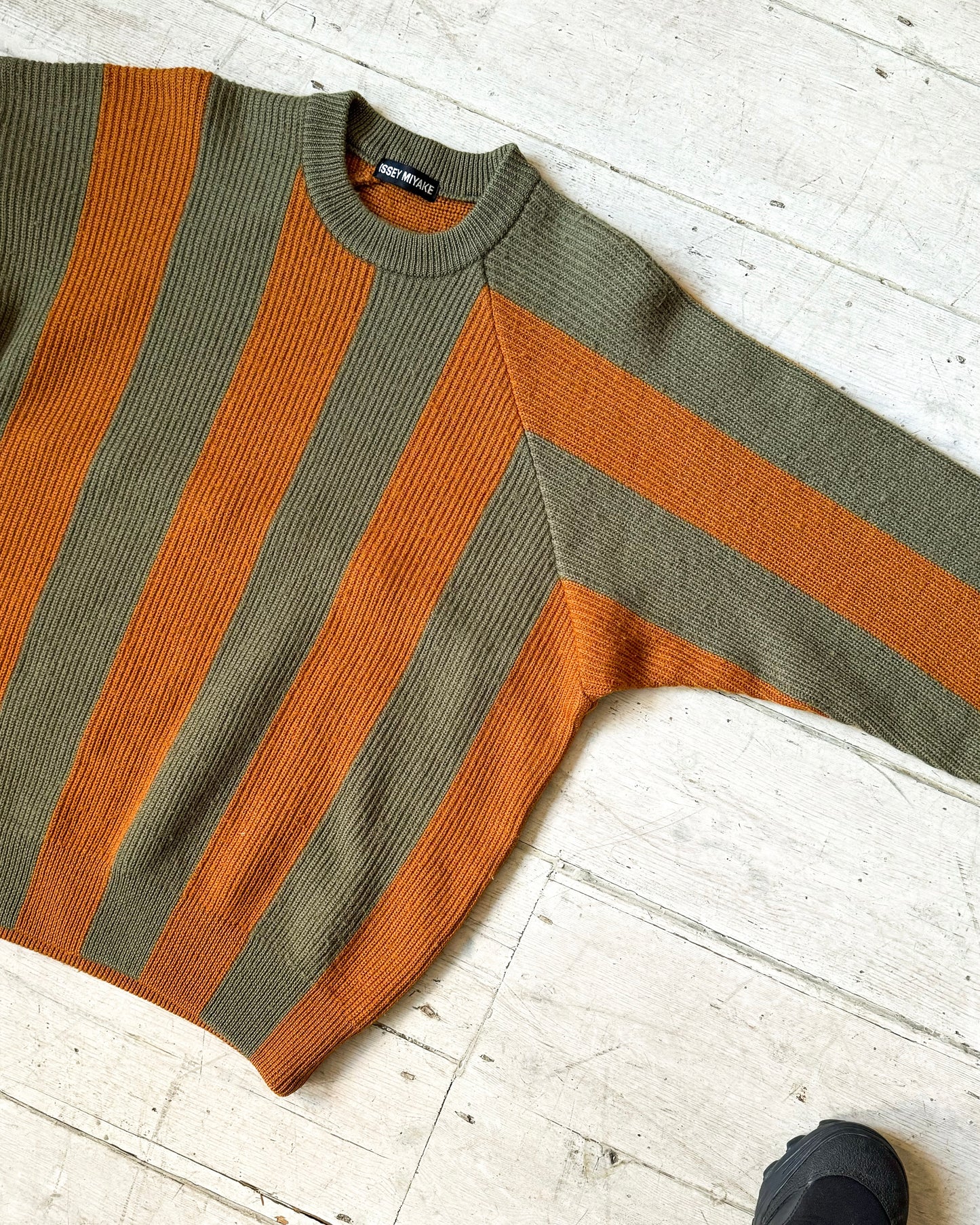 SS1992 Sage / Orange Diagonal Striped Asymmetrical Single Raglan Knit Jumper (~L~)