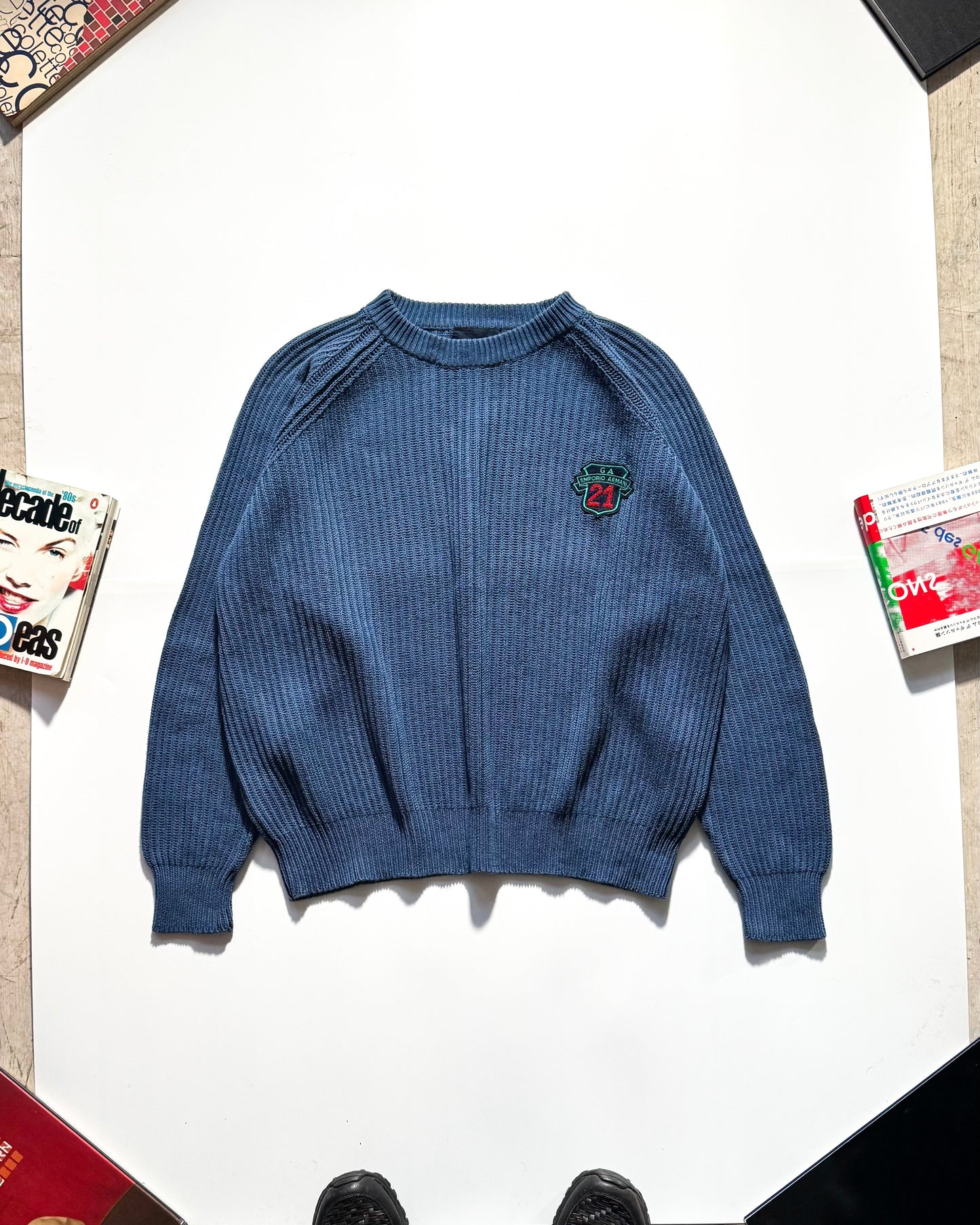 90s Ribbed Blue Collegiate Patch Knit Jumper (~M ~ )