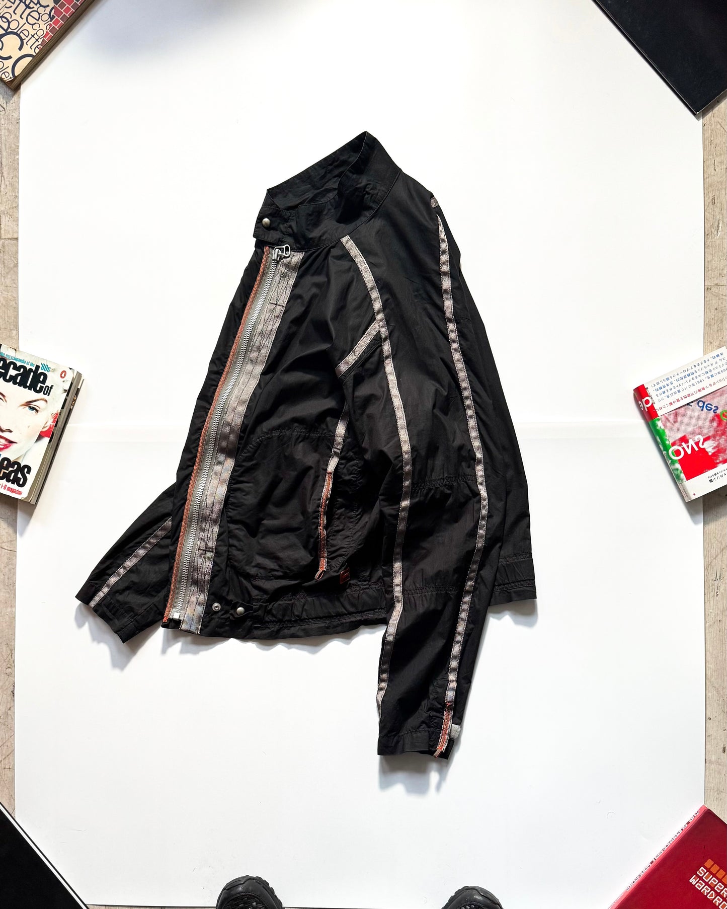 2005  Black Grey Trim Lightweight Moto Jacket (~L~)