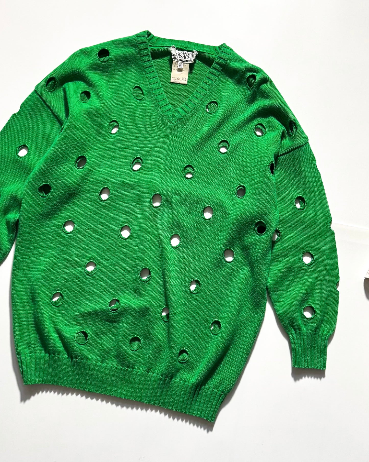 90s Vivid Green Circle Cutout V-neck Knit Jumper (~M~)