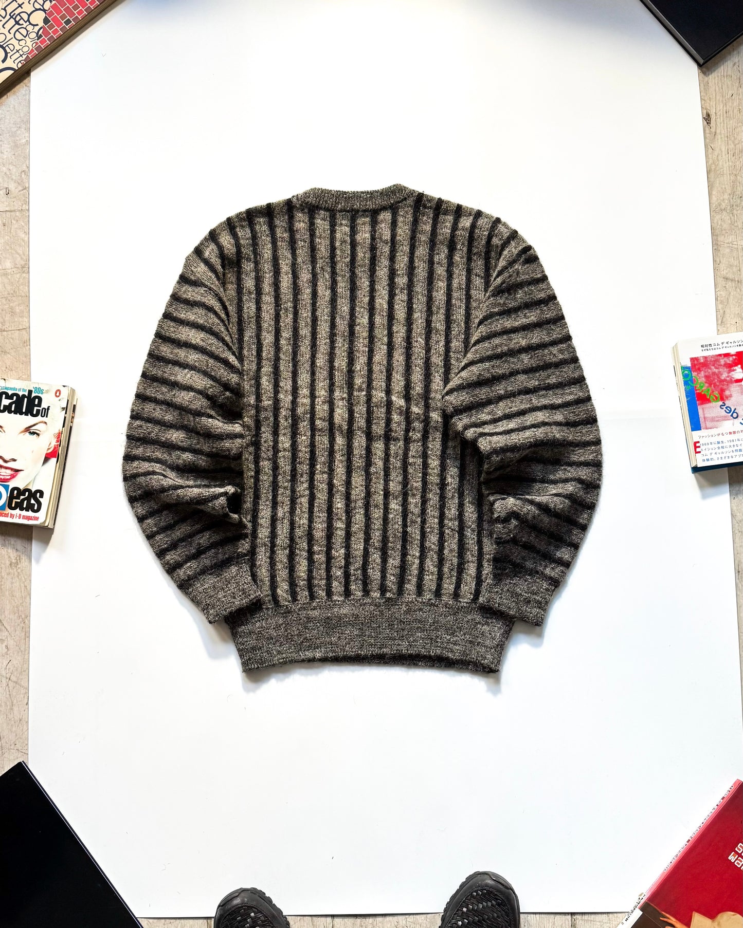 AW86 Grey Vertical Striped Knit Sweater / Jumper (~L~)