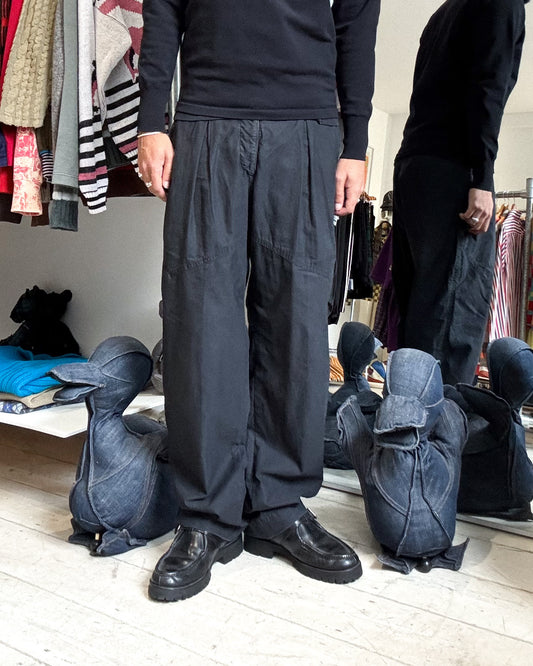 Early 2000s Double Pleated Light Weight Washed Black Pants (31~32)