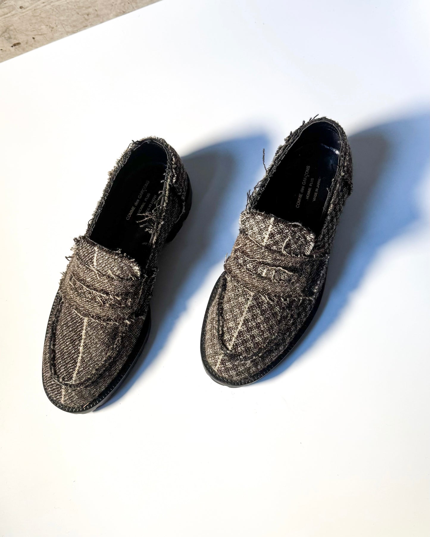 AW92 Raw Edge Tweed Style Loafers  (JP26/ UK7.5)