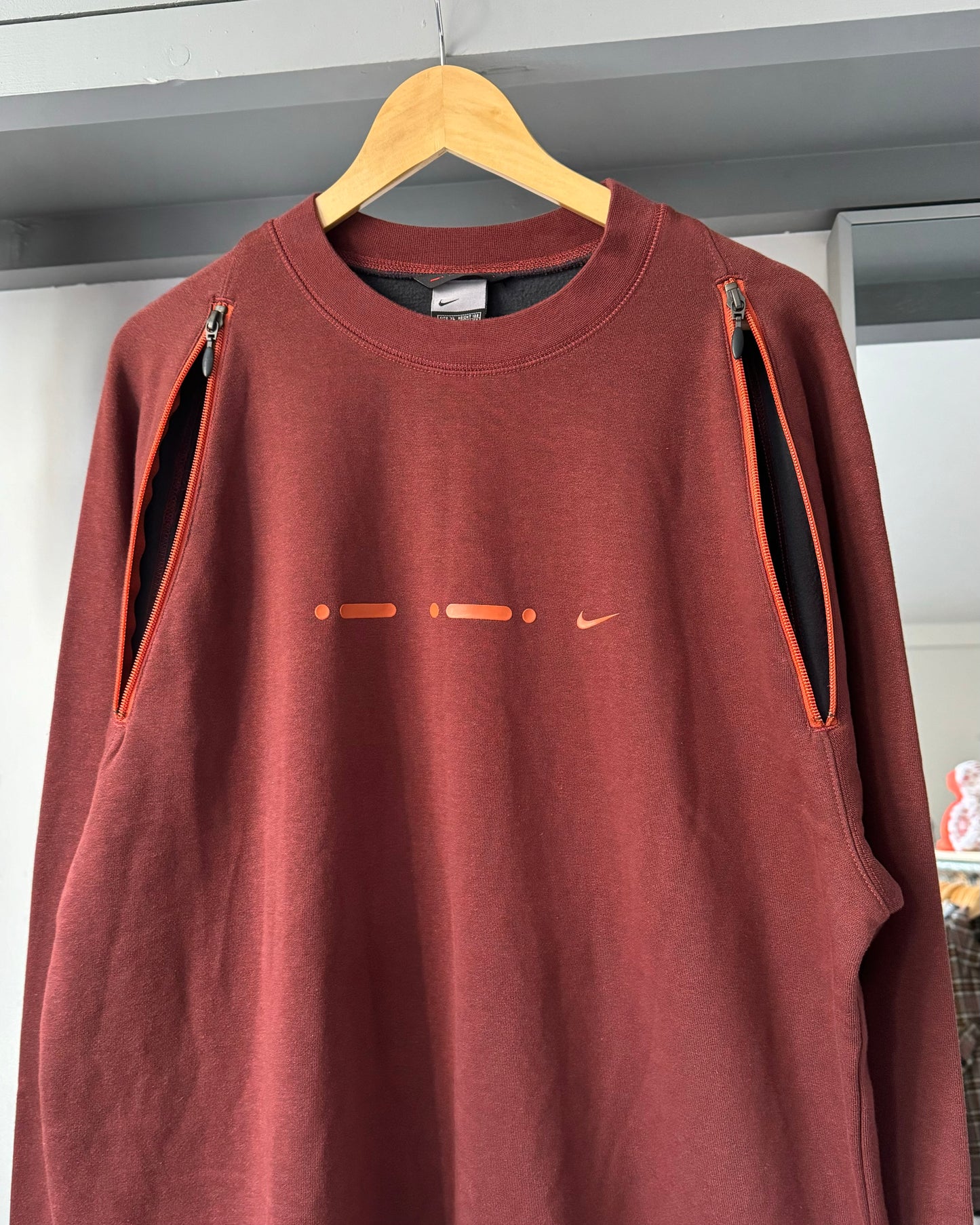 Fall 2001 Maroon / Orange Zip Ventilated Jumper (XL)