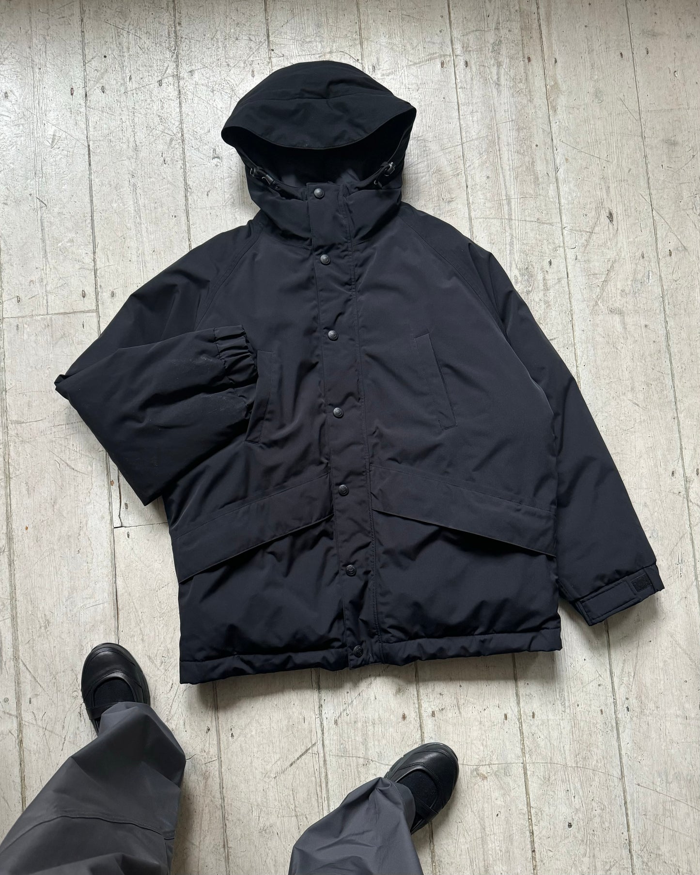 Early 2000s Black Padded Down Jacket / Parka (~XL~ )