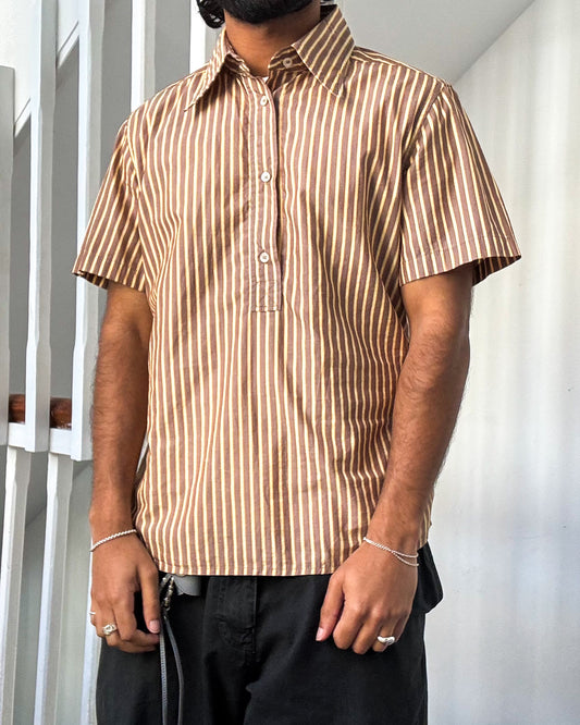 2000s  Vertical Striped Brown / Yellow Quarter Button Up Shirt (~M~)