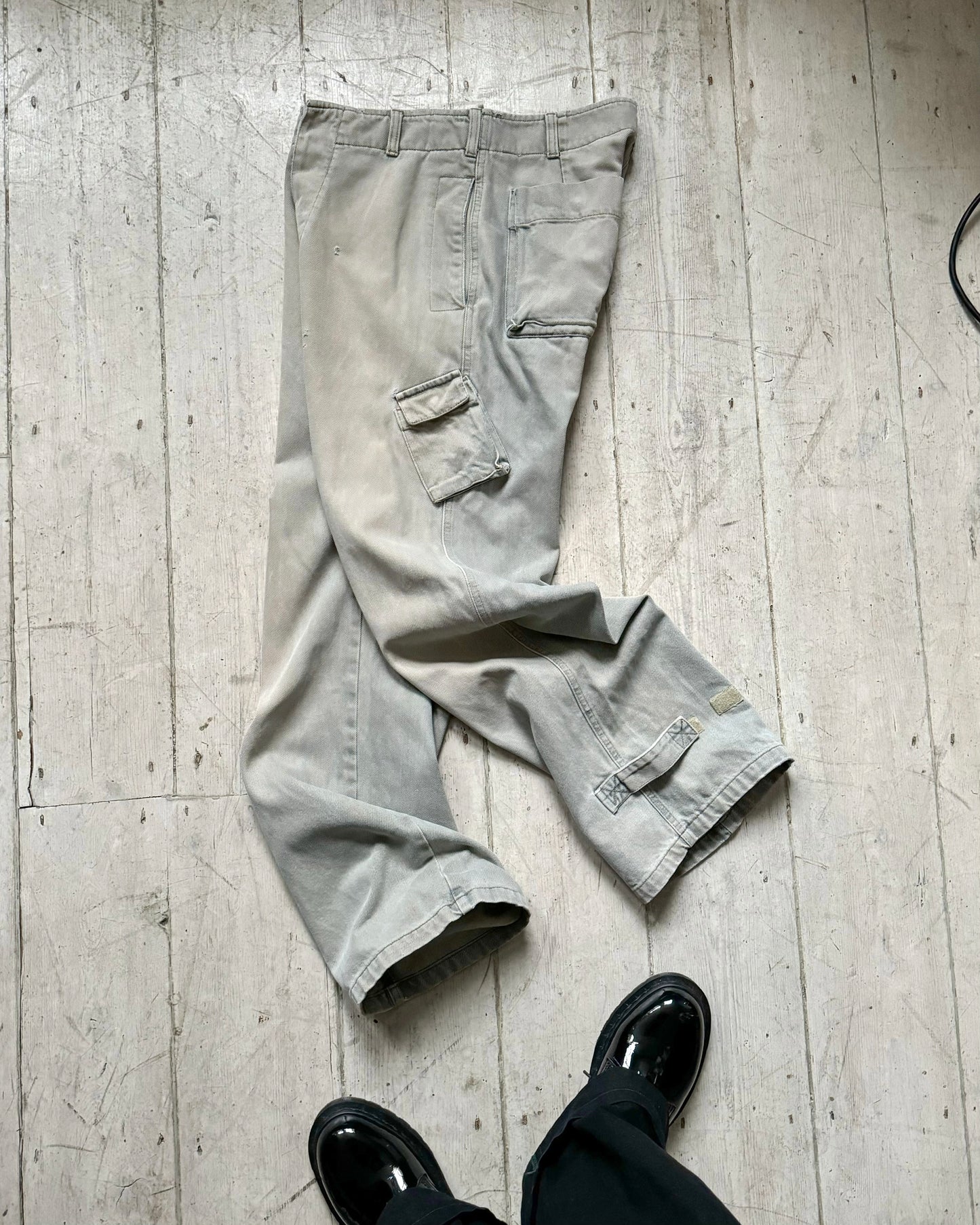 2000s Natural Dyeing Sand Tone Asymmetrical Cargo Denim /Jeans (30~32)