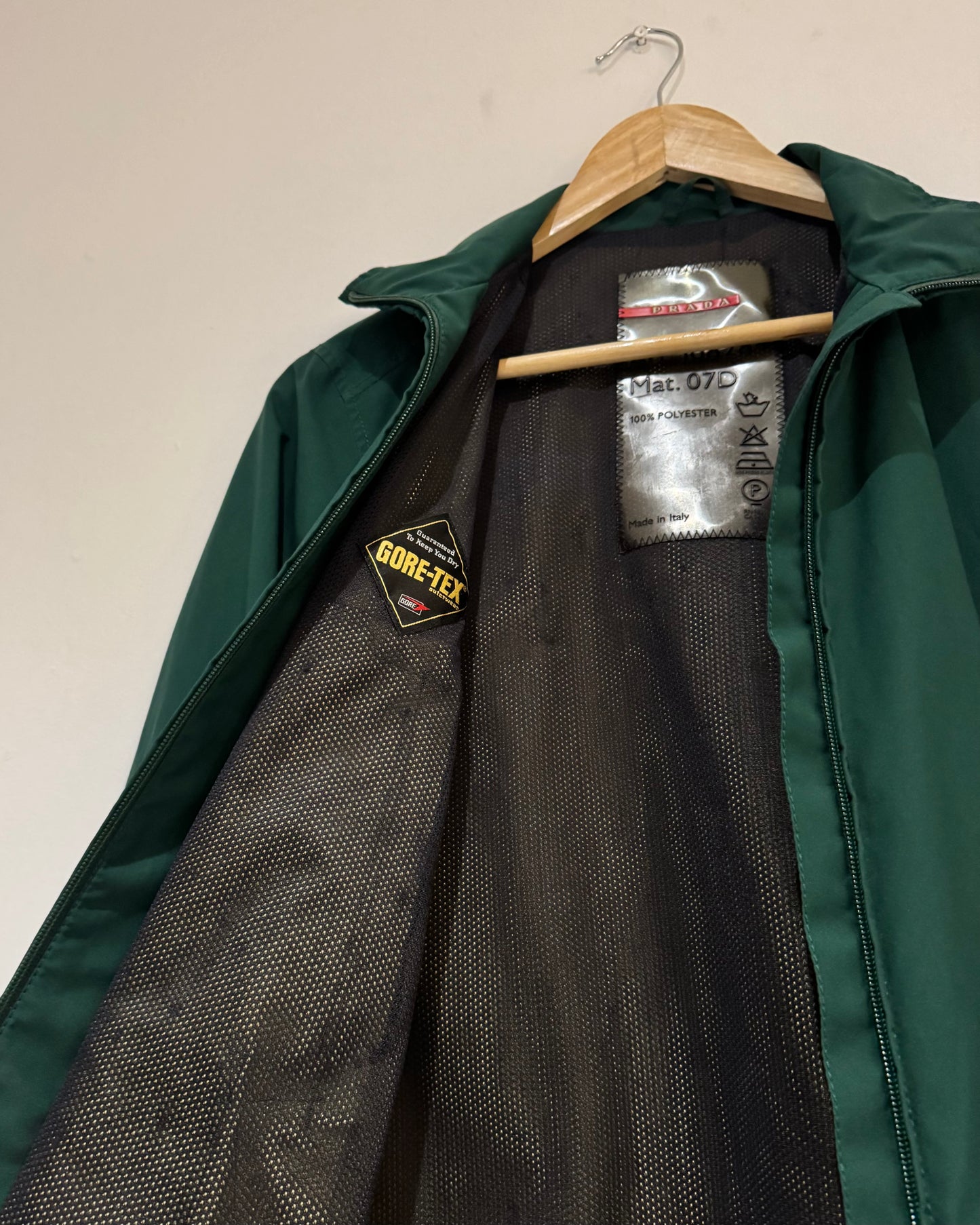 Early 2000s Bottle Green Light Gore-tex Zip Up Jacket (S~M)