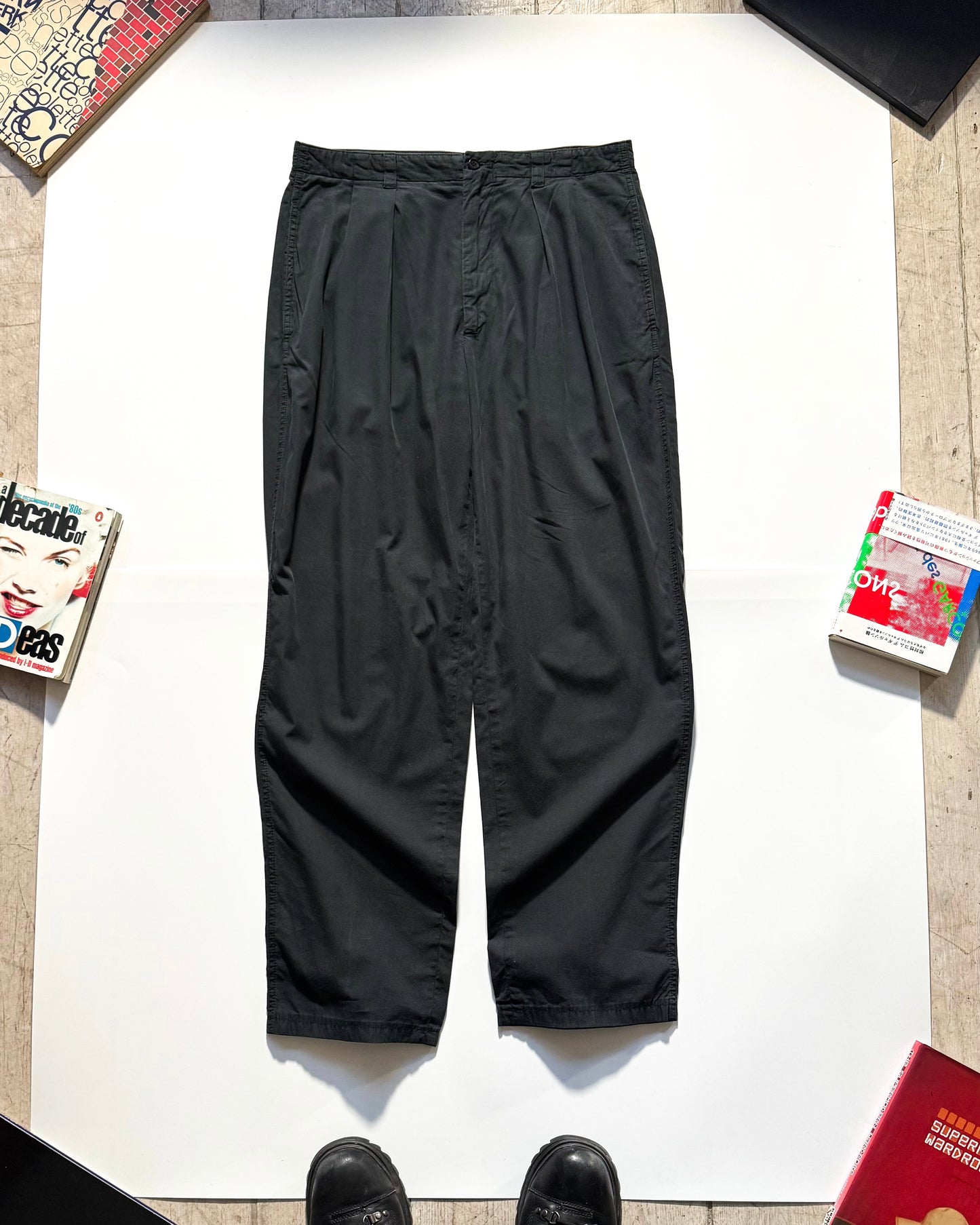 90s Pleated Washed Black / Deep Navy Trousers (30~32)