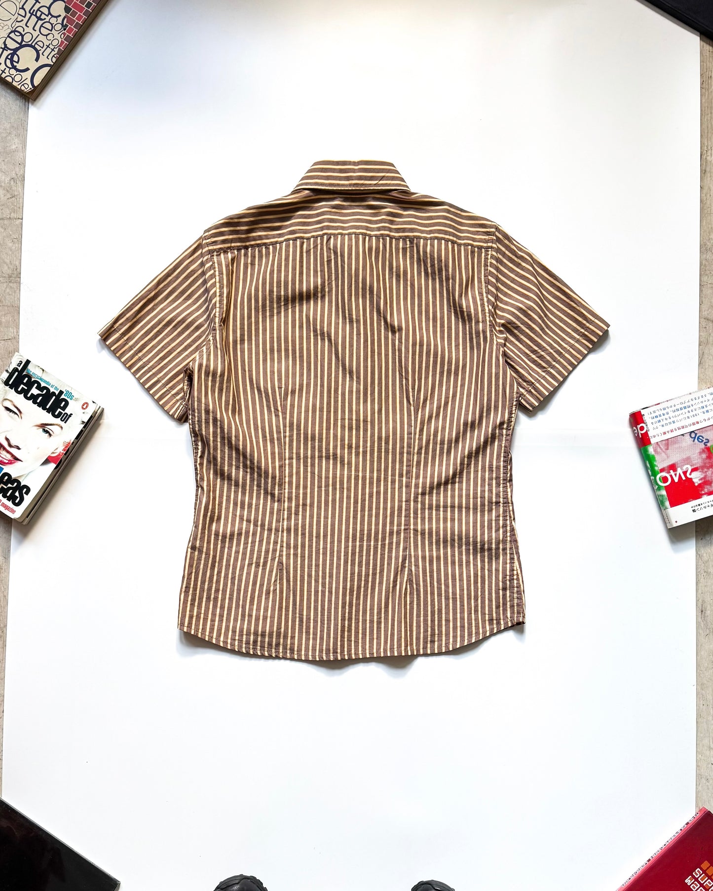 2000s  Vertical Striped Brown / Yellow Quarter Button Up Shirt (~M~)