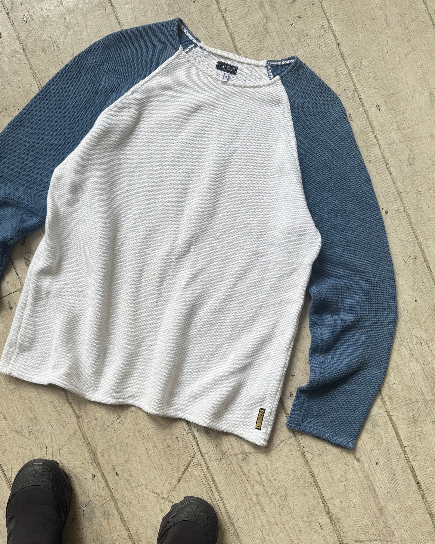 Early 2000s Blue / White Raglan Knit Jumper  (~M~)