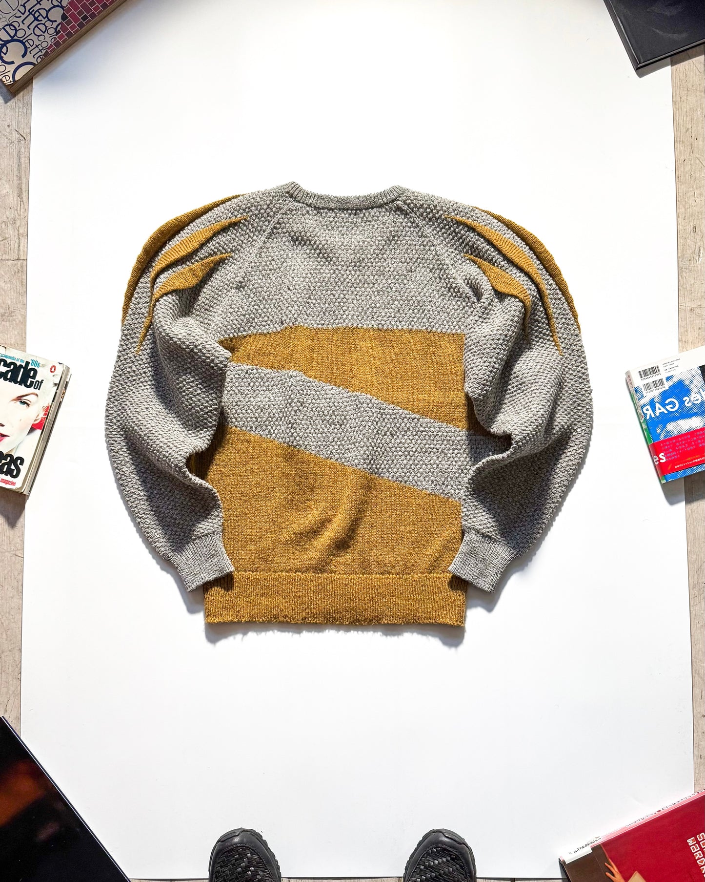 80s Mustard / Grey 3-D Shoulder Blade Panel Zig Zag Knit (M~L)