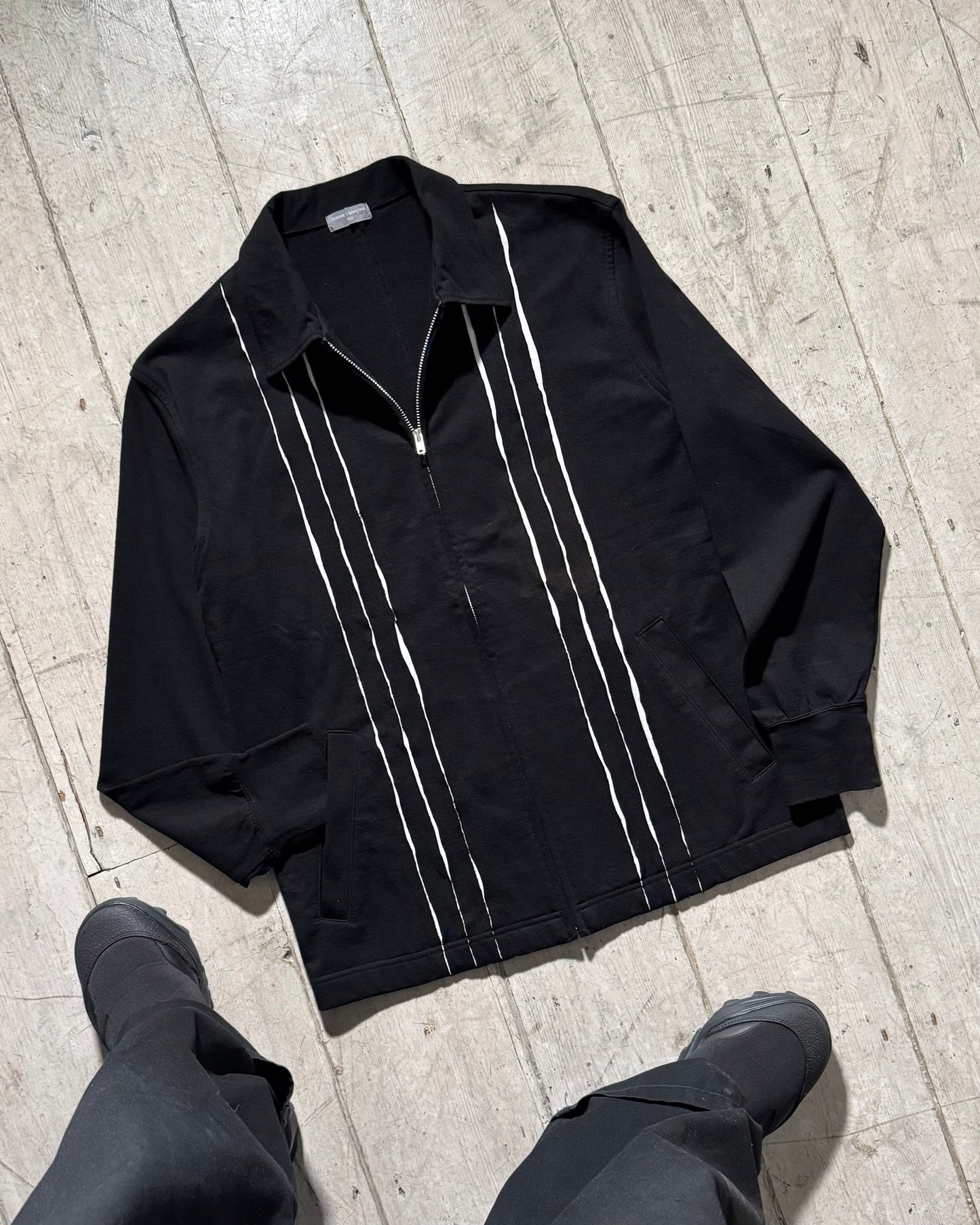 2001 Scratch / Rip Technique Panelled Black Zip Up Jacket (~M~)