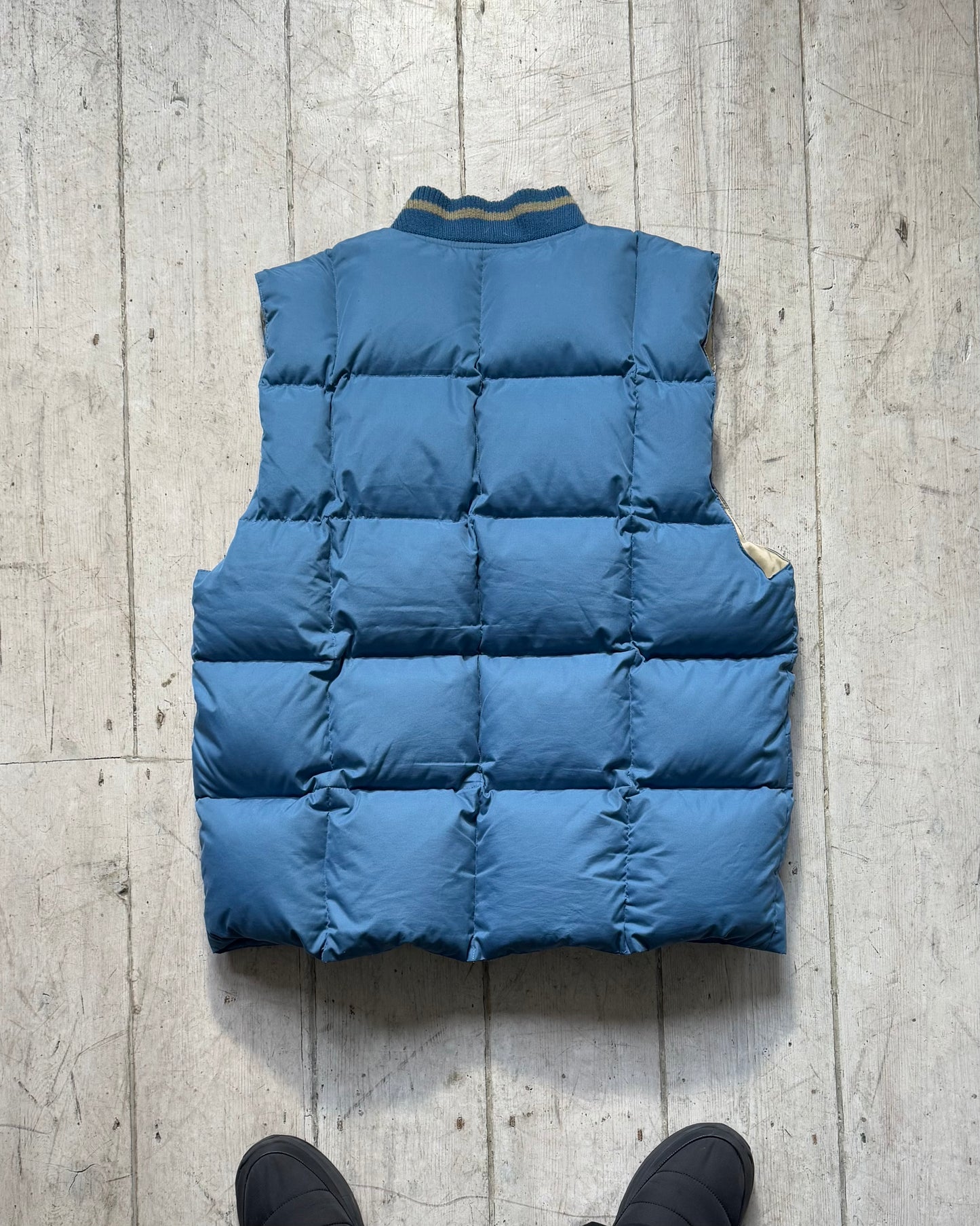 Late 90s Outdoor Blue Square Quilted Puffer Vest / Gilet (~L~)