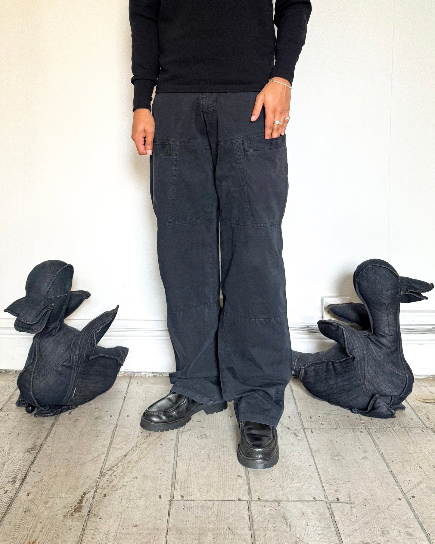 Early 2000s  Washed Black Deep Grey Cargo Trousers  (30~32)