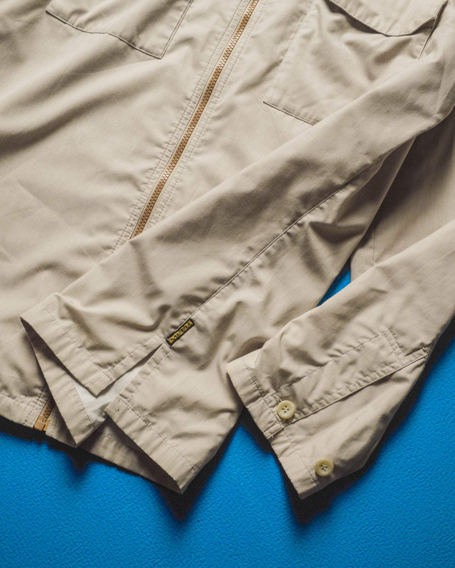 Early 2000s Cream Zip Up Over Shirt / Jacket (~L~)