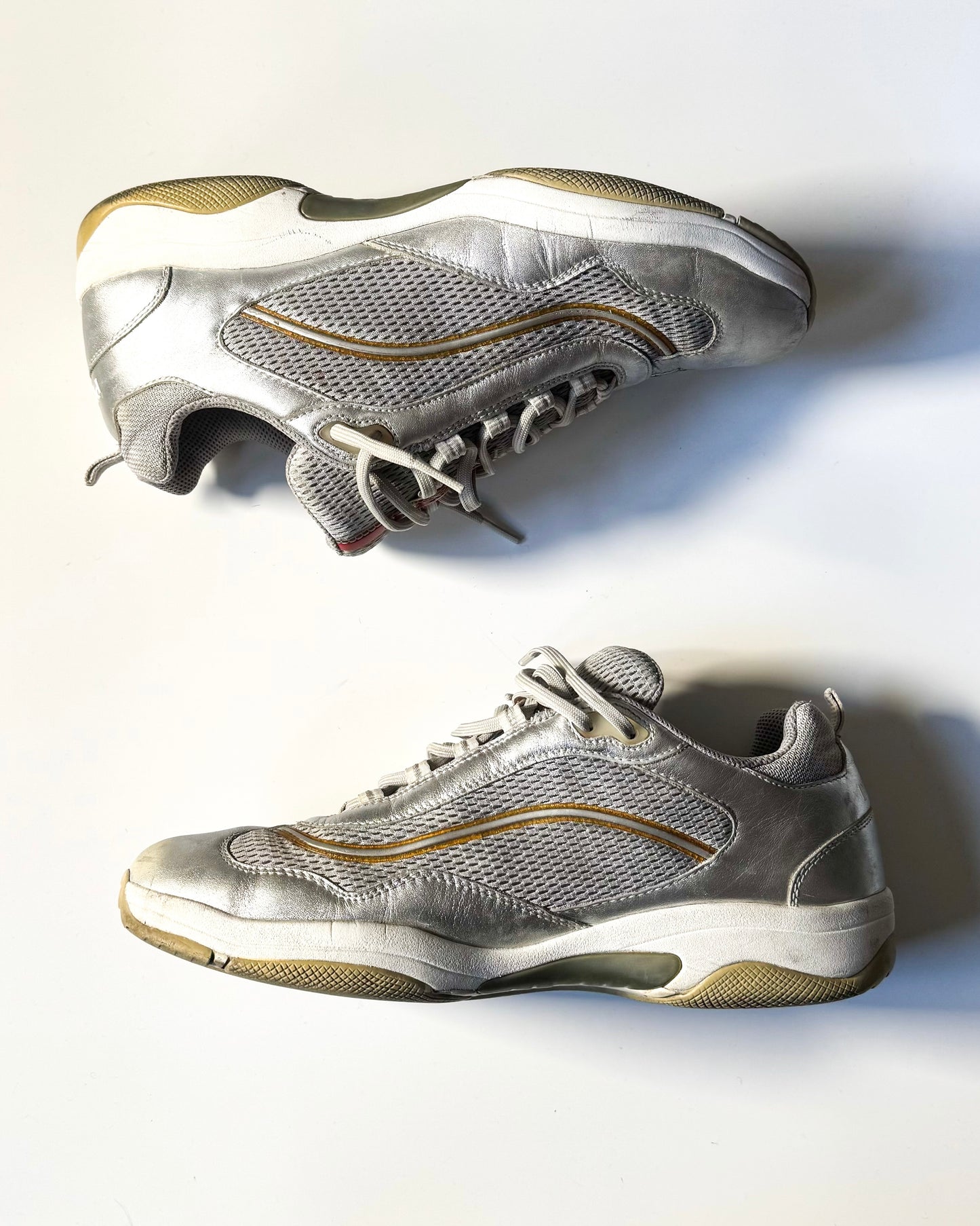 Luna Rossa Sailing White / Silver Sneakers  Shoes (uk8~uk8.5)