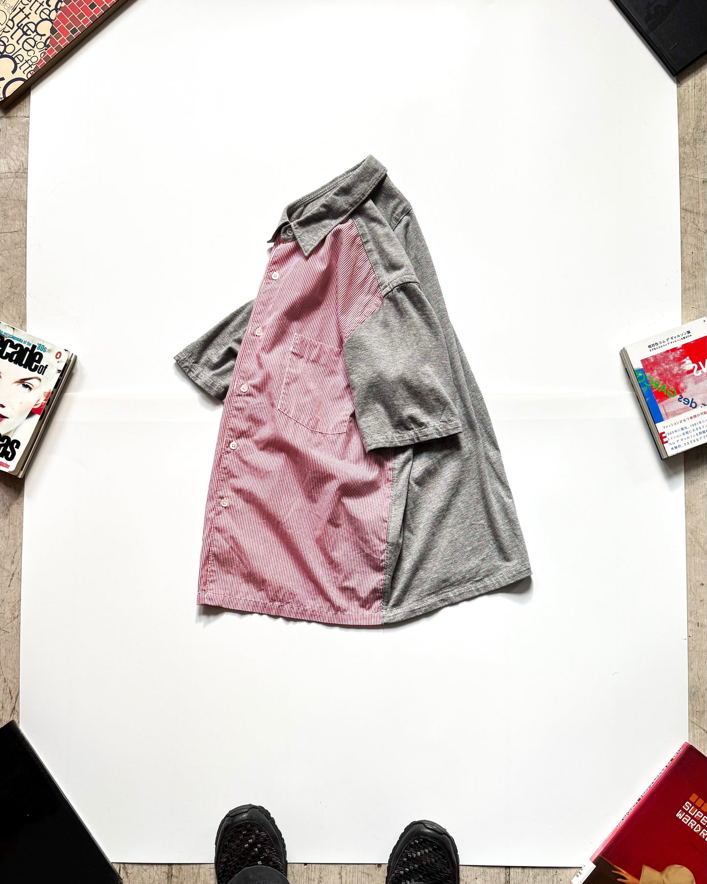 2004 Red Striped Short Sleeve Shirt (~M~)