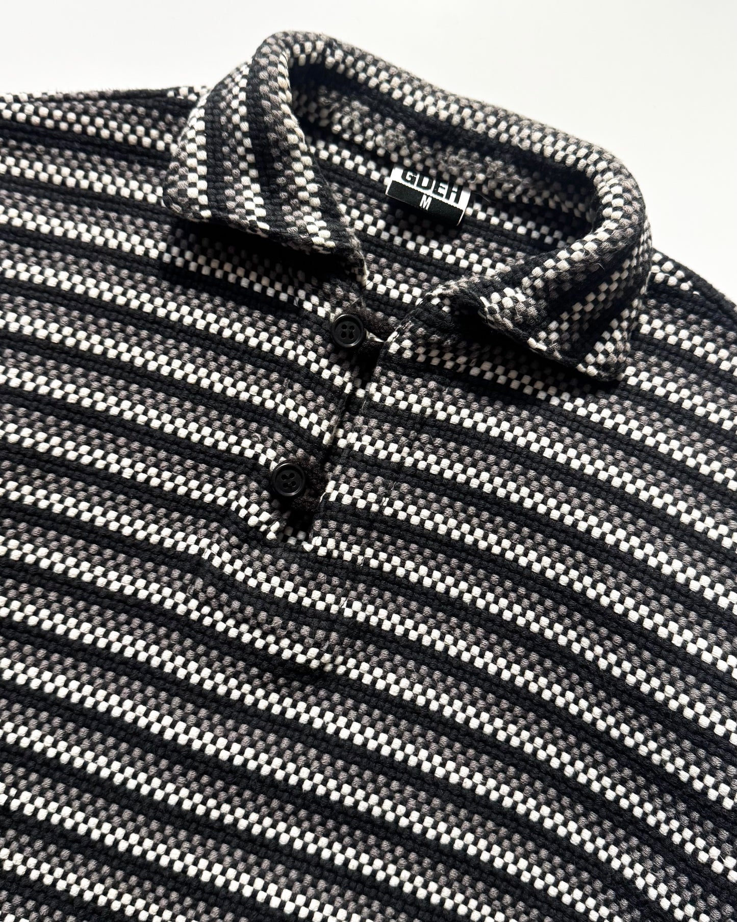 Early 2000s Black Grey White Chunky Knit Pullover (~M~)