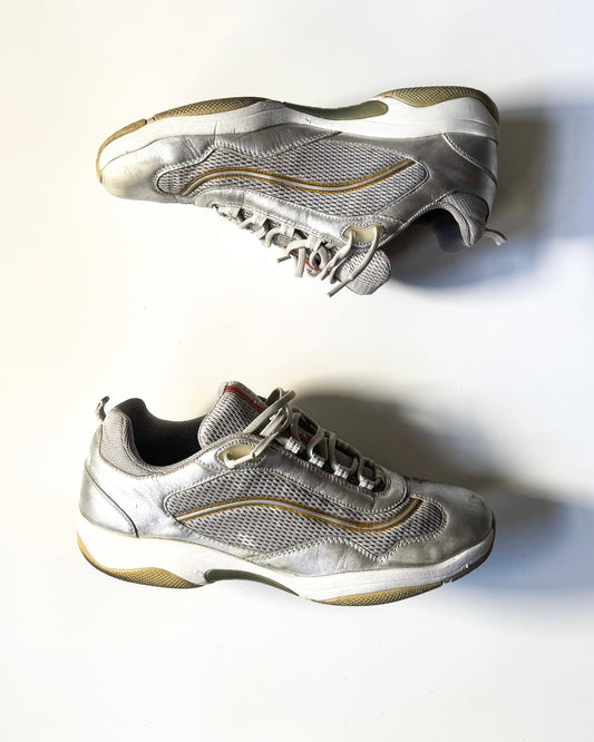 Luna Rossa Sailing White / Silver Sneakers  Shoes (uk8~uk8.5)