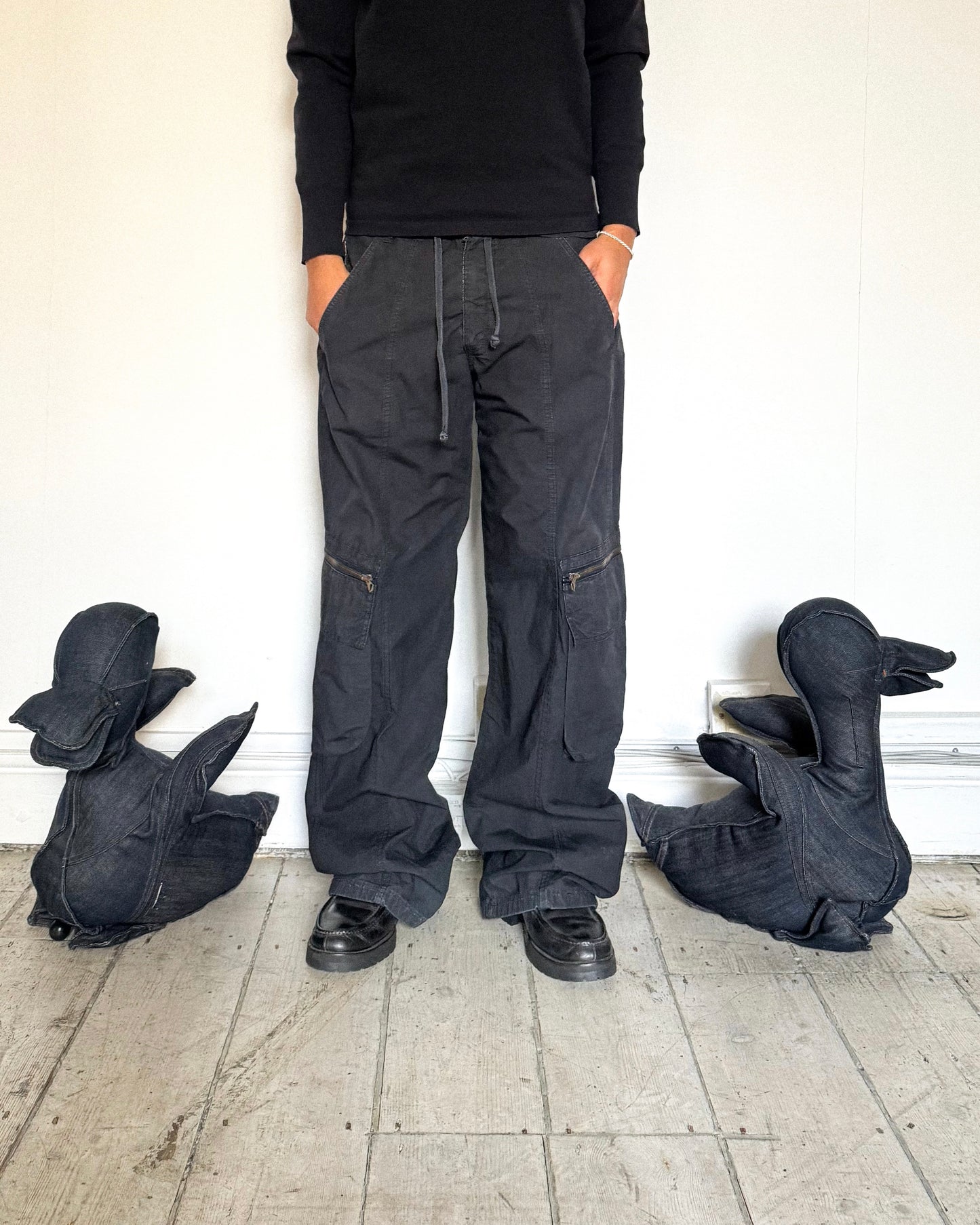 Early 2000s Washed Black Panelled Adjustable Waist Cargo Pants  (31~34)