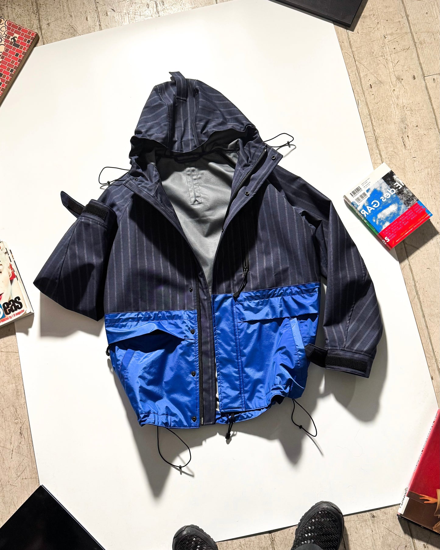 2017 Split Blue / Pinstriped Shell Jacket (~M~)