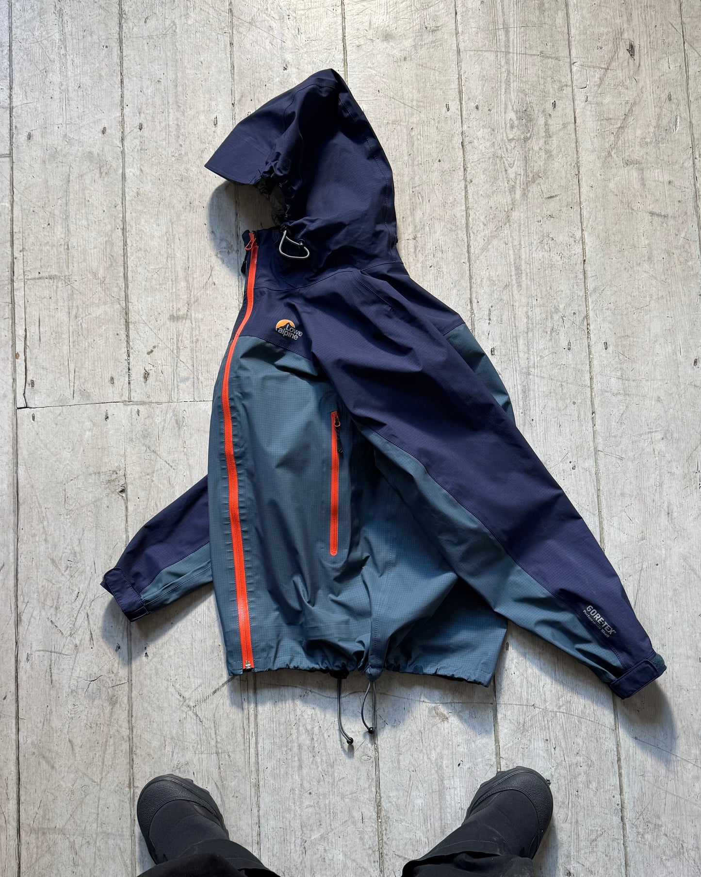 2000s  Blue / Orange Panelled Gore-tex Jacket (~M~)