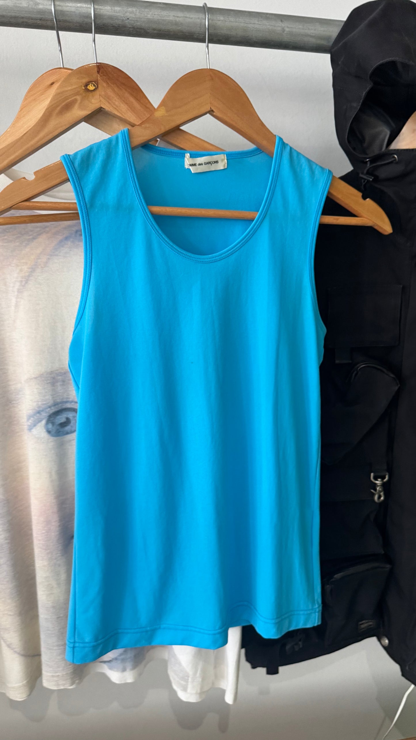 Comme blue