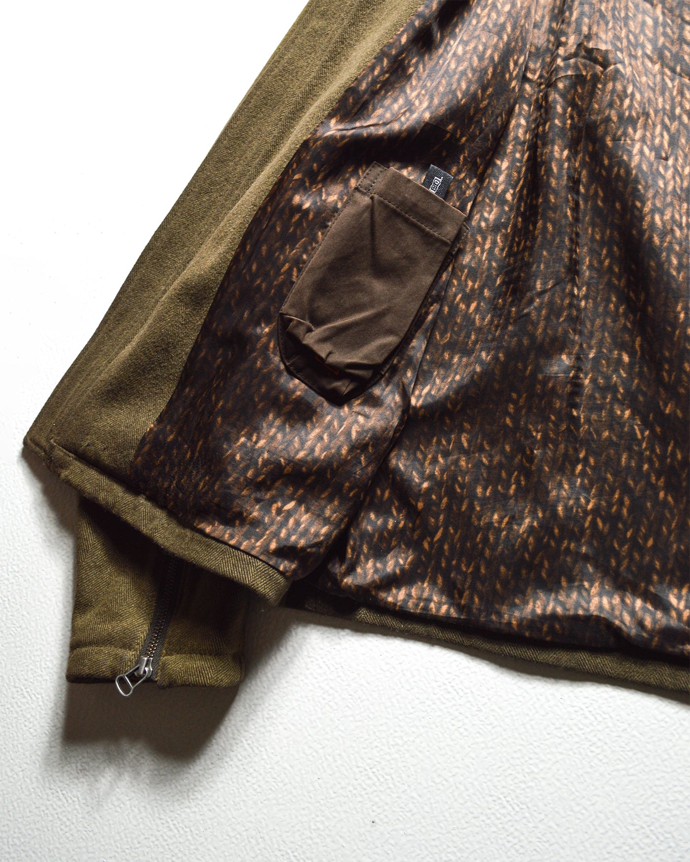 Early 2000s Olive Brown Asymmetrical Work Jacket with Knit Print Interior (~M~)