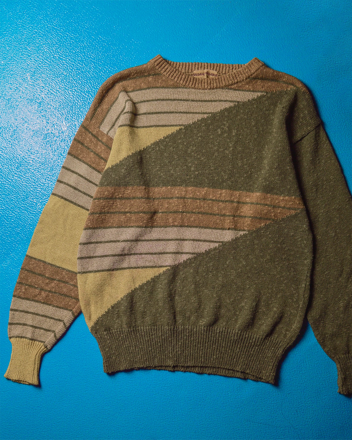 70s/ Early 80s Asymmetrical Brown Yellow Sleeve Pattern Knit Jumper (S~M)