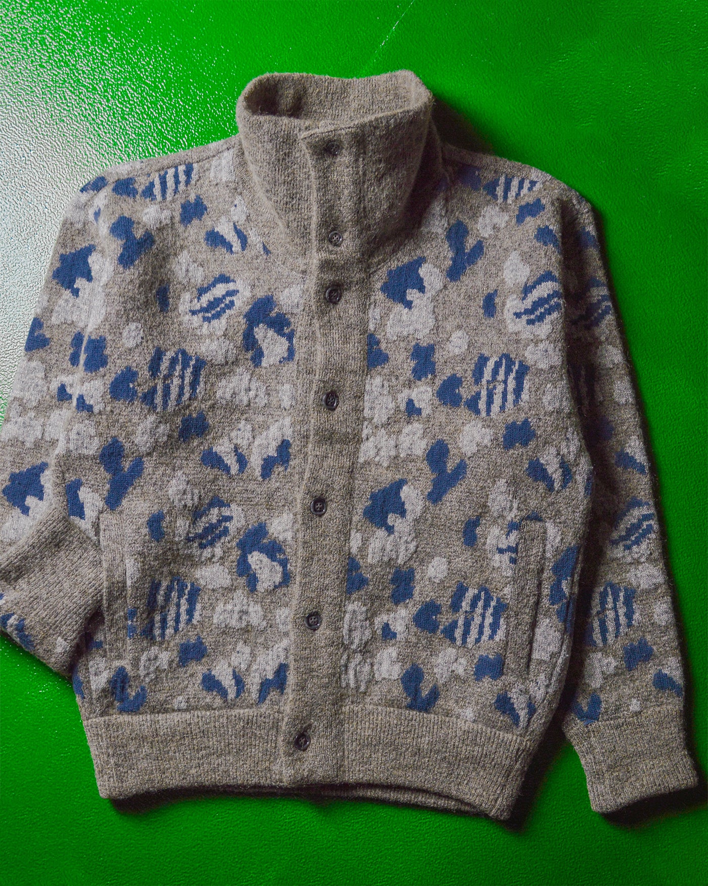 80s Blue Grey Abstract Pattern Button Up Knit Sweater (L~XL)