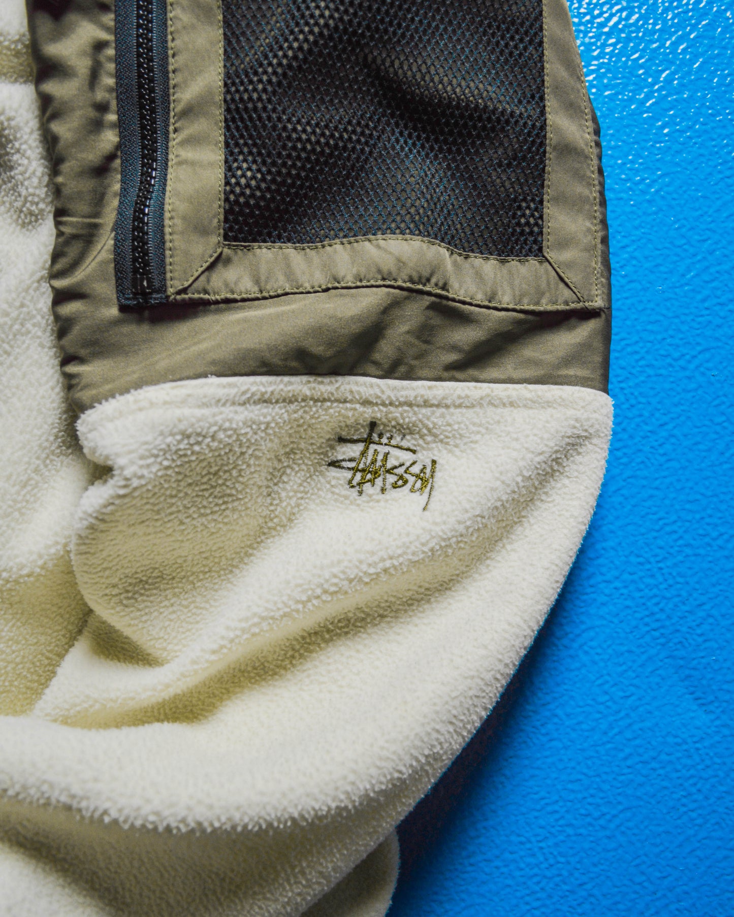 1999 Cream Olive Panelled Fleece (~M~)