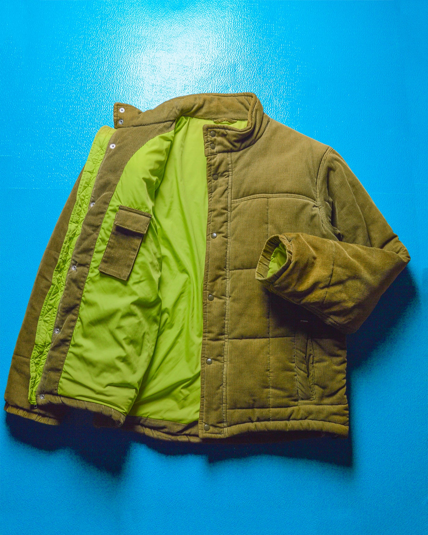 Brown Corduroy Puffer Jacket (M)