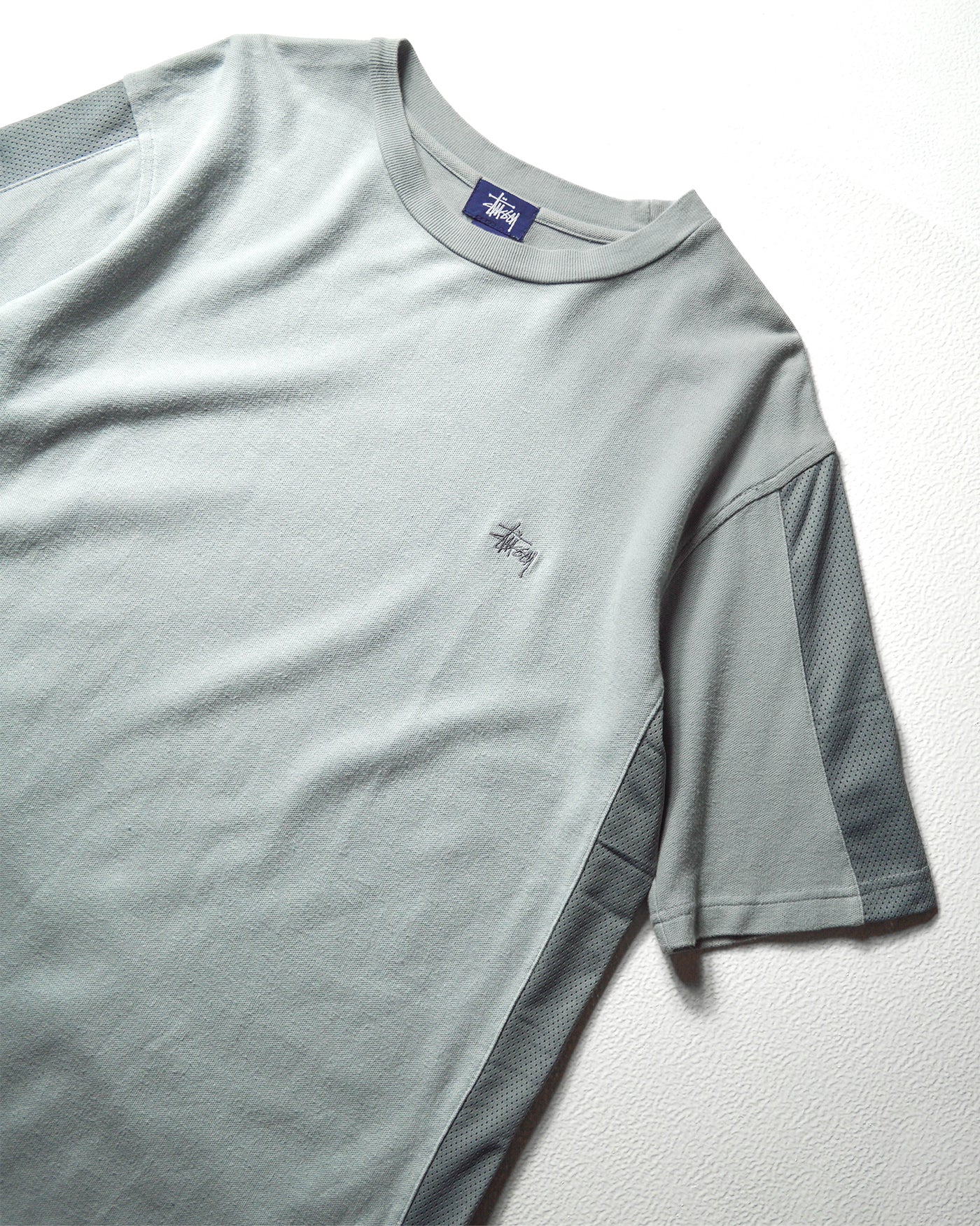 Early 2000s Grey Side Mesh Panelled T-shirt (~L~)