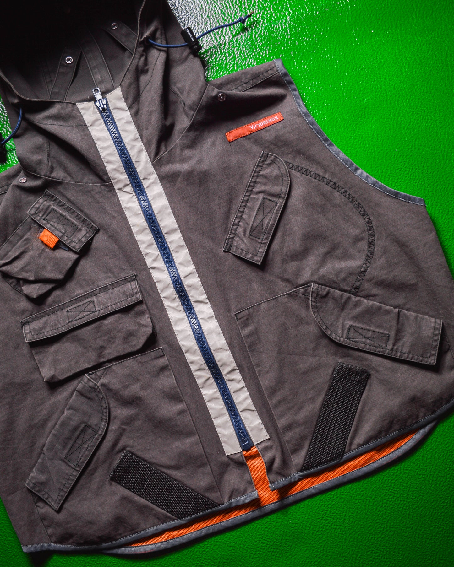 Tactical Multi-Pocket Concealable Hooded Cropped Vest; (~M~)