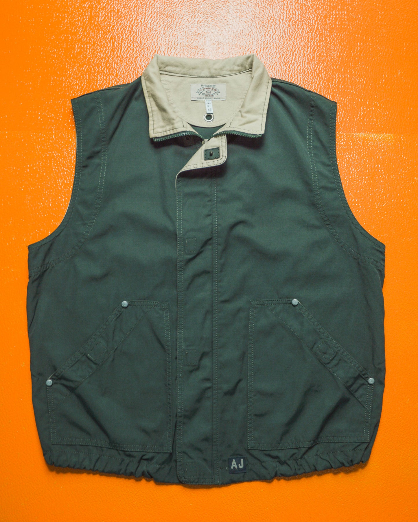 90s Muted Bottle Green Contrast Plastic Snap Closure Vest (~M~)