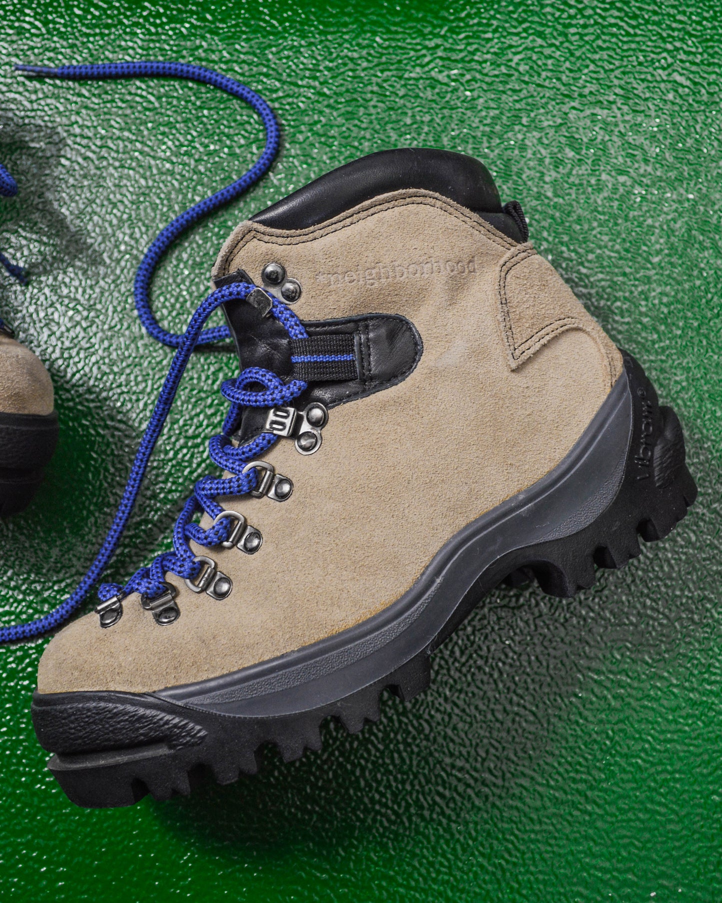 "Hoods" Harrods Flip Early 2000s Beige Hiking Boots (~UK4/5~)