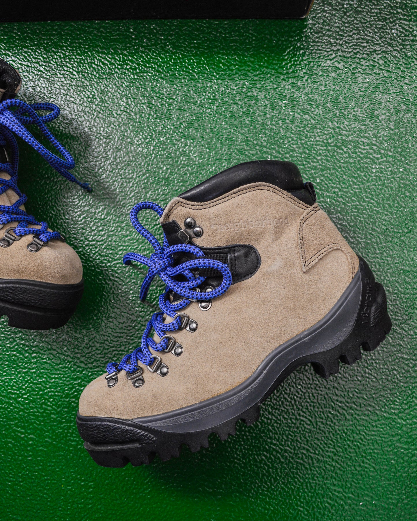 "Hoods" Harrods Flip Early 2000s Beige Hiking Boots (~UK4/5~)