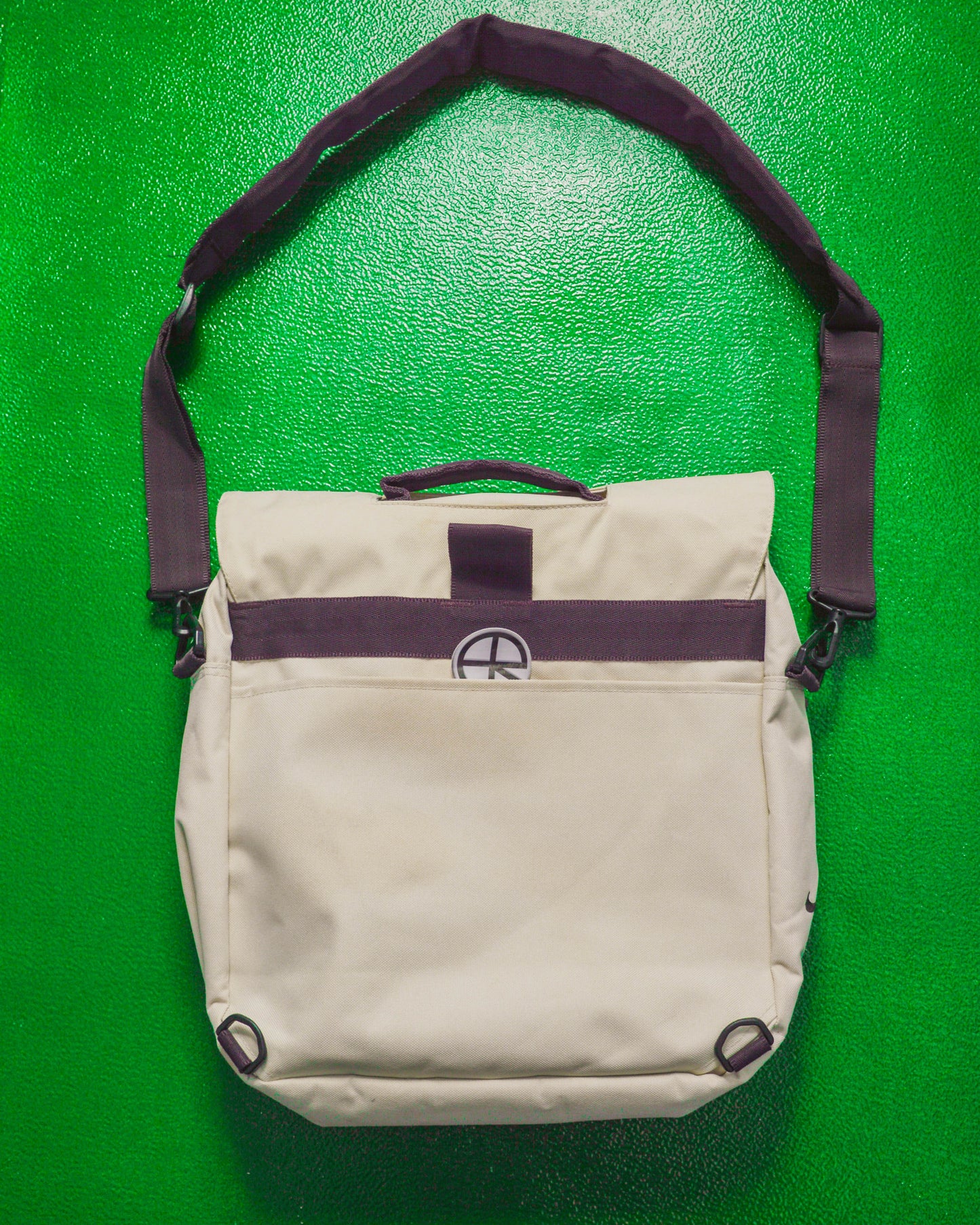 Fall 2000 Hidden 3-d Compartment Cream  Muted Burgundy Messenger Bag (OS)