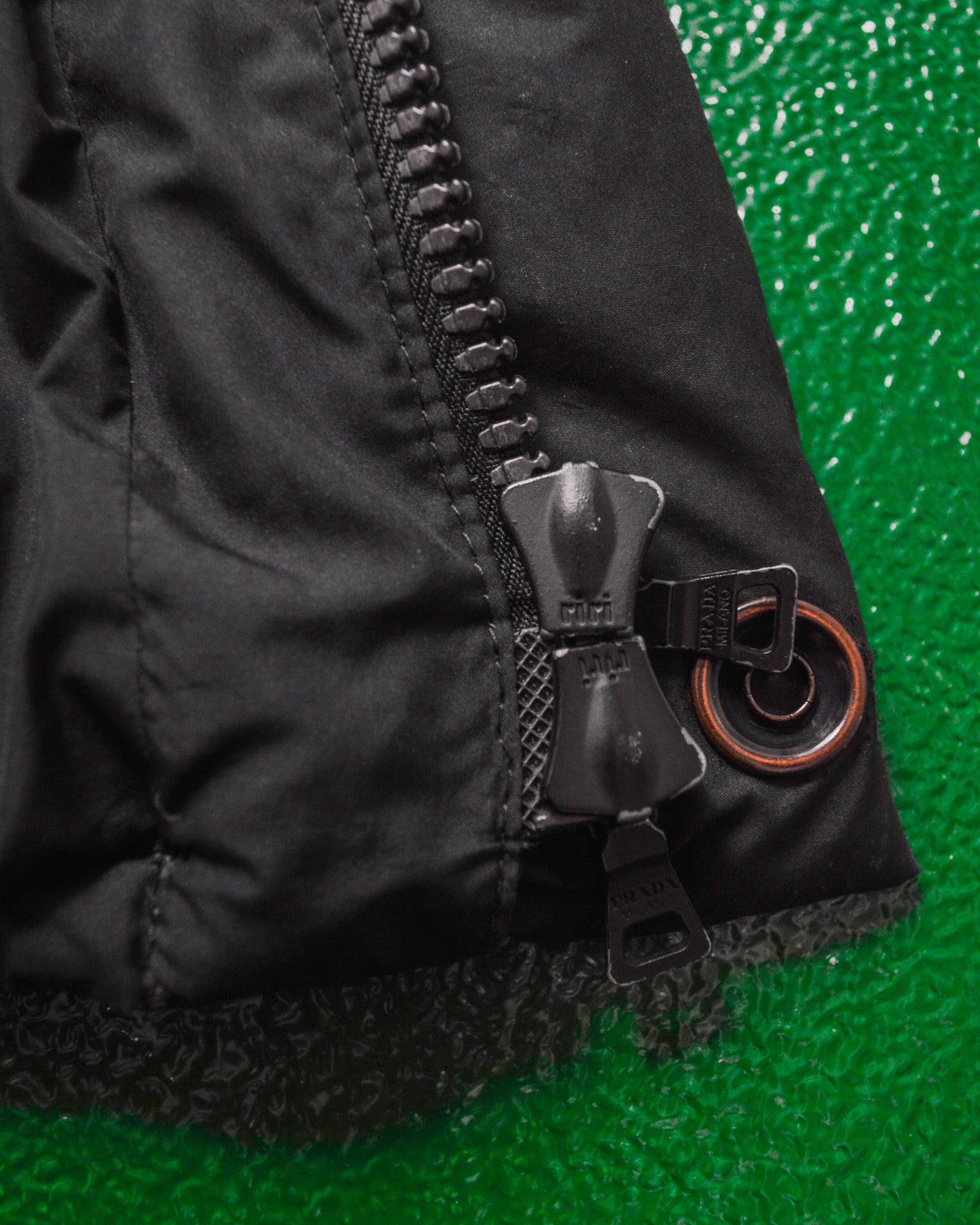 Sport Black Technical Nylon Square Quilted Gilet / Vest w. Backpack Straps (~L~)