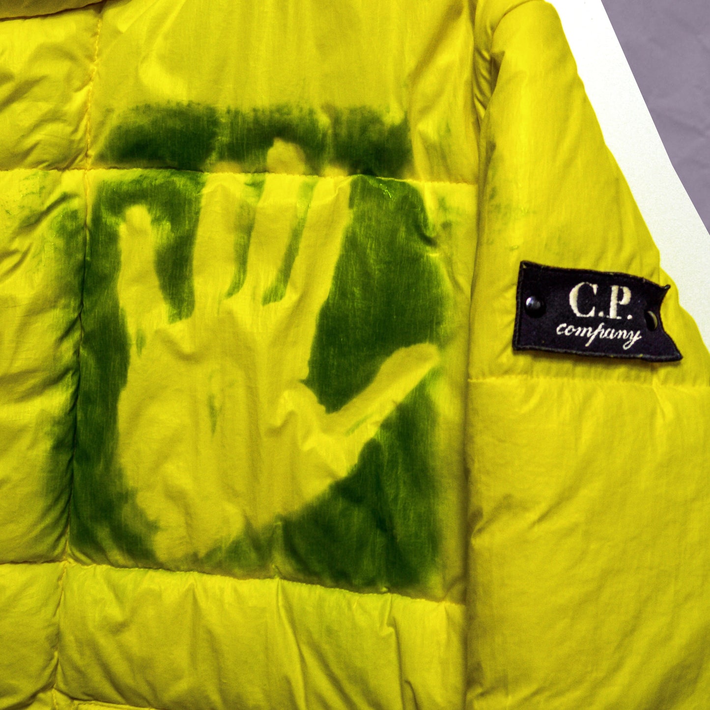 C.P. Company A/W 1998 Ice / Thermosensitive Yellow / Green Puffer Jacket (~M~)