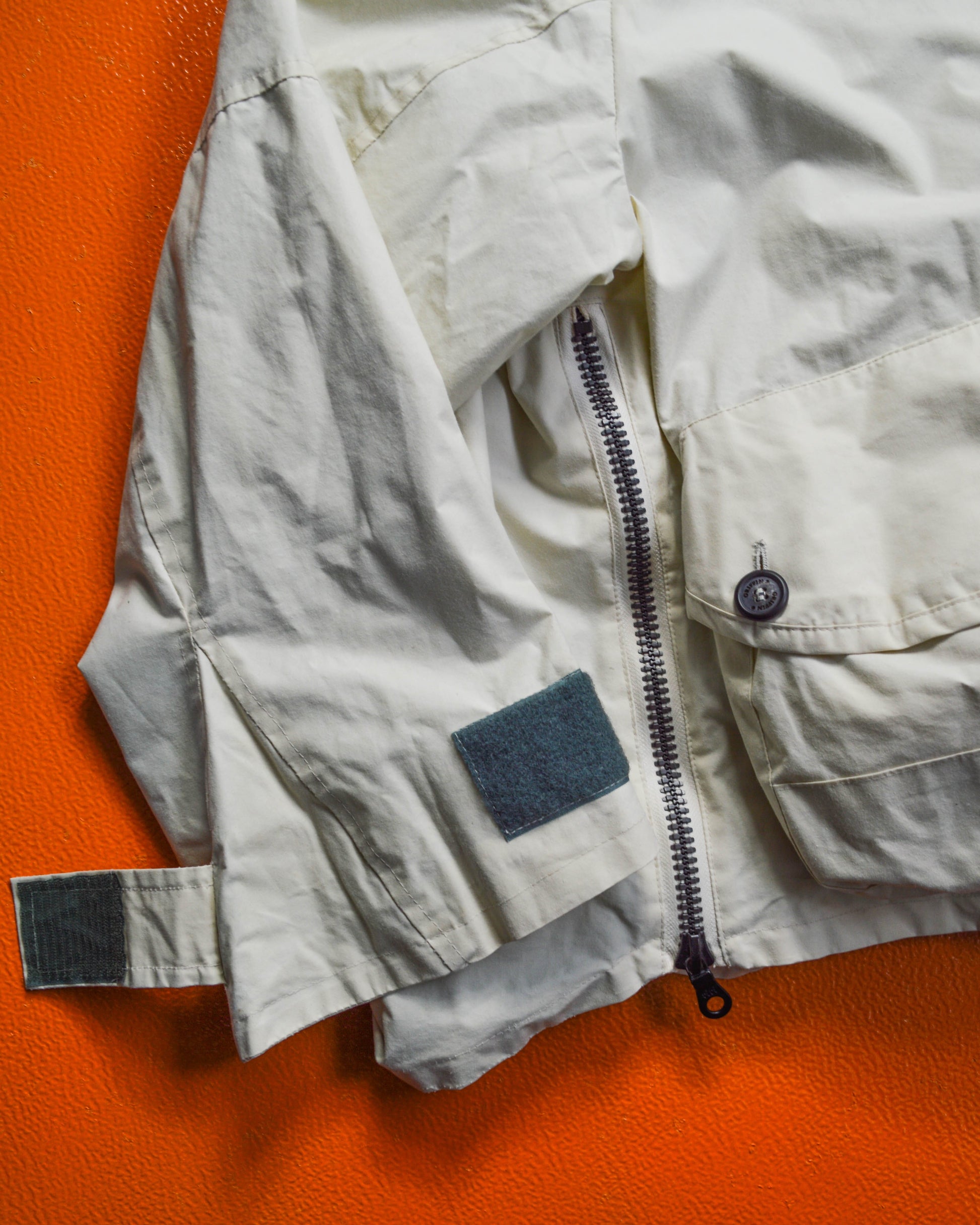 Griffin Cream 3-D Cargo Pertex Short Parka Jacket (L)