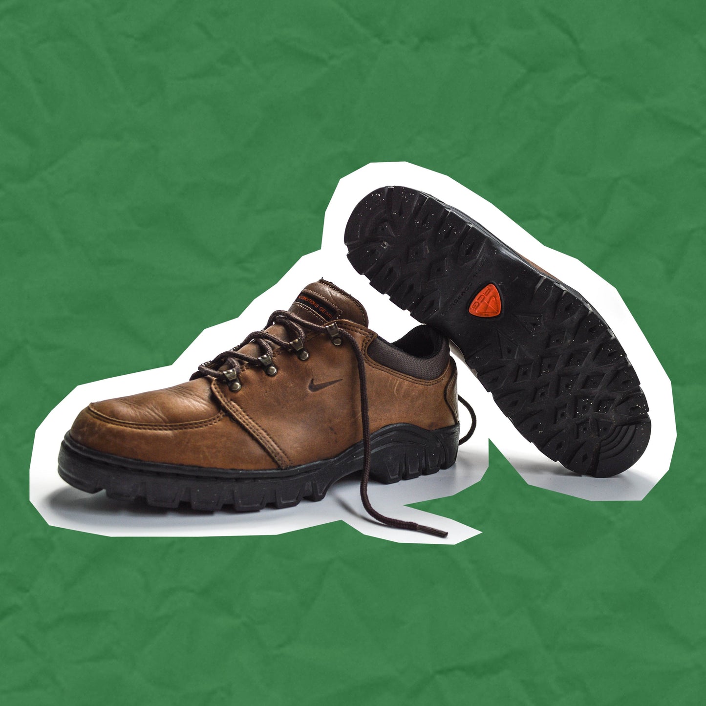 Nike ACG 1999 Low Leather Hiking Boots (UK9.5)